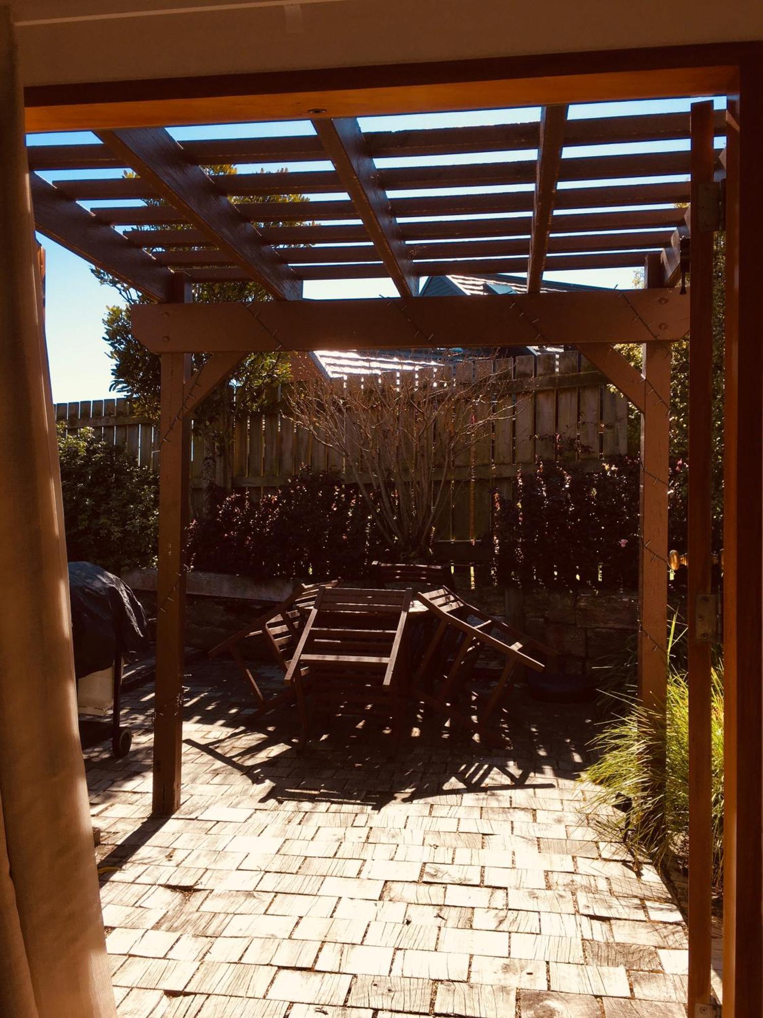 Cascades Lakefront Motel Lac Lac Taupo Extérieur photo Pergola in a backyard