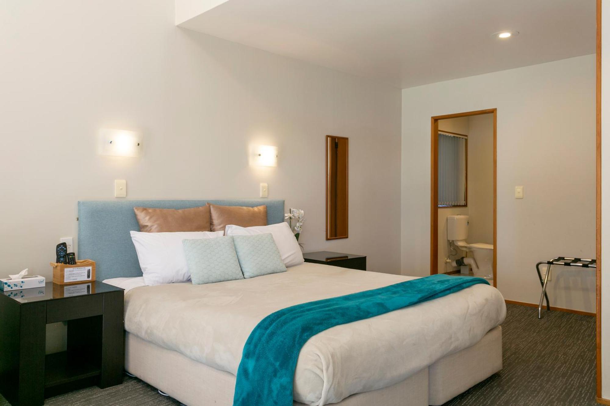 Cascades Lakefront Motel Lac Lac Taupo Extérieur photo A typical motel room